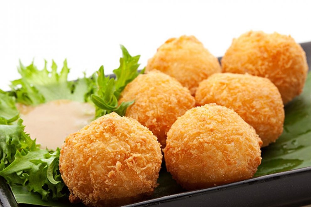 Bombas de papa y Queso Cuartirolo